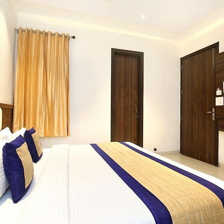 Oyo 11680 Hotel Grand Star Amritsar Ngoại thất bức ảnh